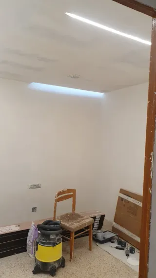 Yesero profesional con años de experiencia