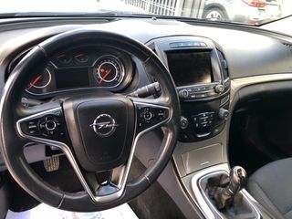 Opel Insignia Sportourer 2.0cdti 140cv2014