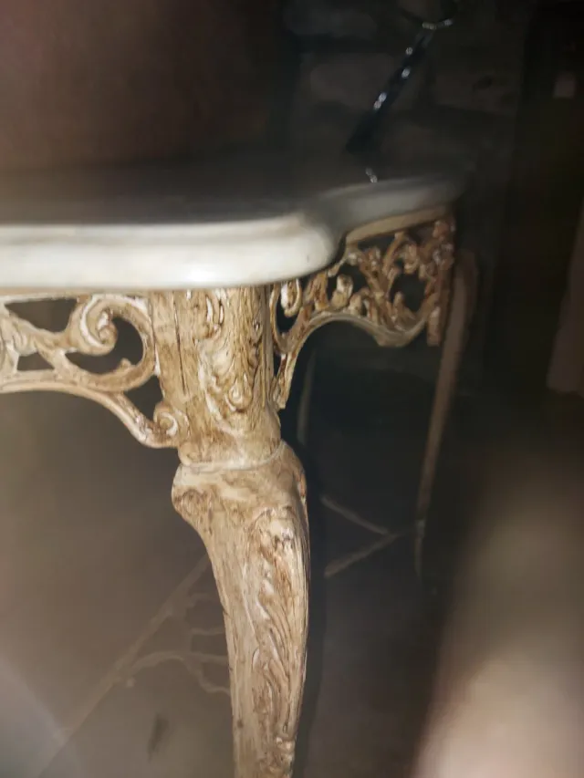 Consola entrada casa de hierro envejecido y mármol