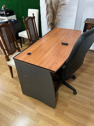mesa escritorio muy elegante