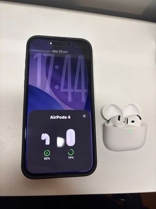 AirPods 4