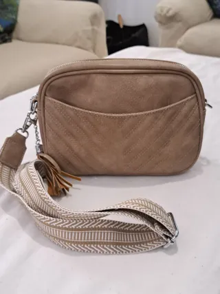 Vendo bolsos y mochilas