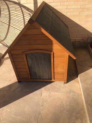 caseta para perro grande de madera
