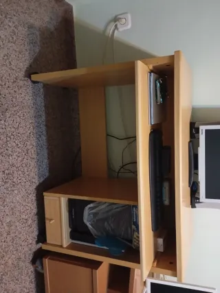 Escritorio madera  Bandeja extraíble  Cajon