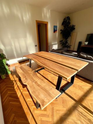 Set Tavolo da Pranzo e Panca in Acacia con Gambe in Acciaio