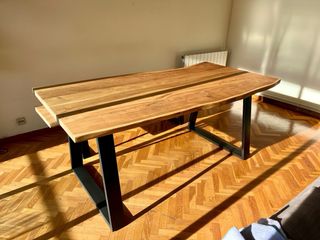 Set Tavolo da Pranzo e Panca in Acacia con Gambe in Acciaio