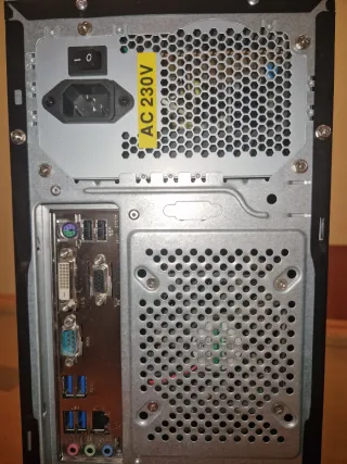 Ordenador torre  procesador intel, 8GB RAM, SSD GB