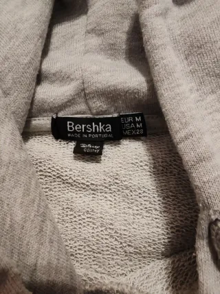 sudadera corta gris de mickey mouse