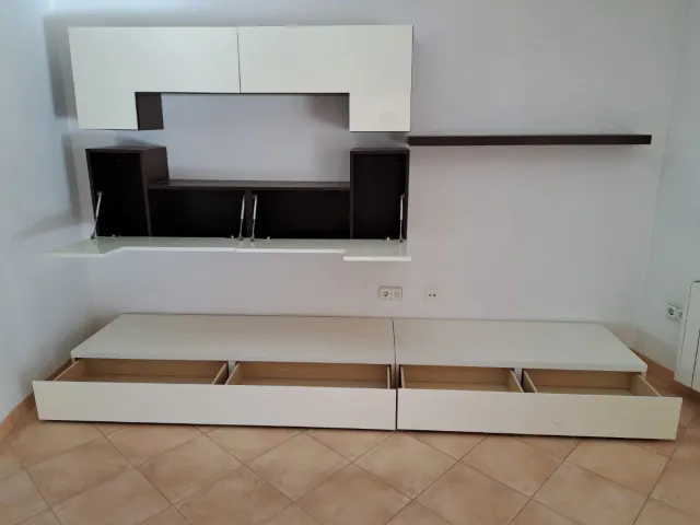 Mueble de salón diseño Italiano.