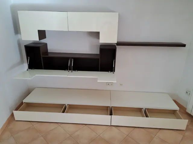 Mueble de salón diseño Italiano.