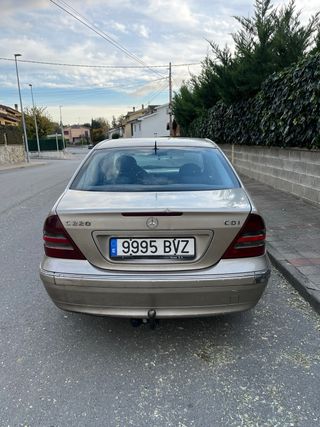 Mercedes-Benz Clase C 2003