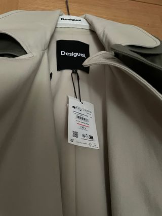 Gabardina bicolor nueva