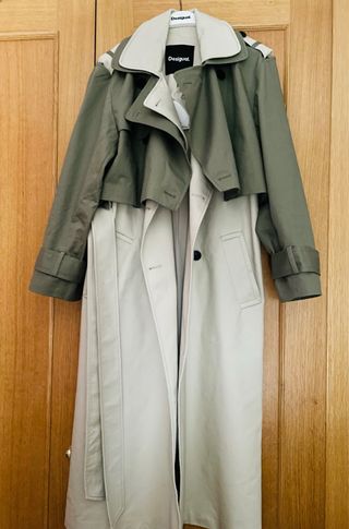 Gabardina bicolor nueva