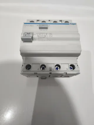 Hager Diferencial 4P CDC742J 40A 0.03A