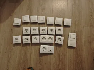 Se venden los mecanismos Simon de la imagen.