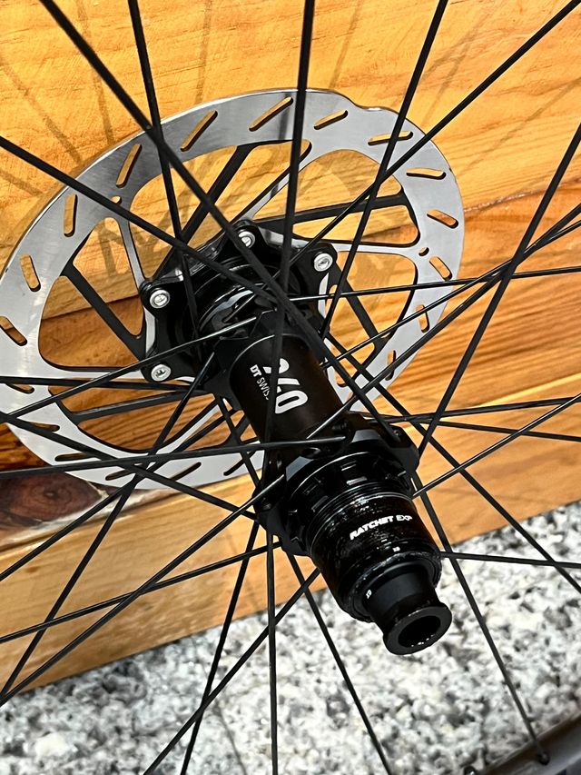 JUEGO DE RUEDAS SYNCROS SILVERTON 1.0