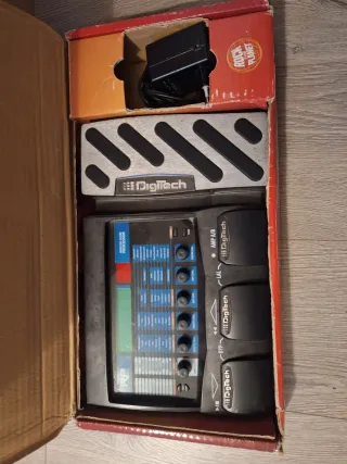 Pedalboard digitech RP350