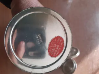 Bottiglie vintage in vetro lavorato con coperchio