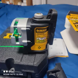 Nivel Láser Dewalt 3 Haces DW089CG-XJ