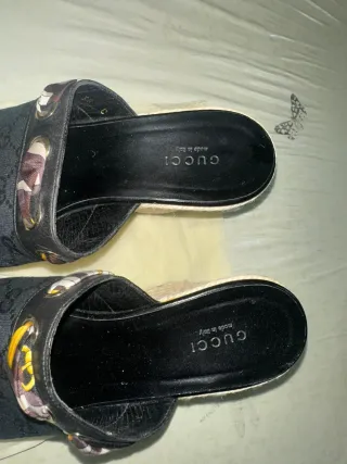 Cuñas de tacón negras