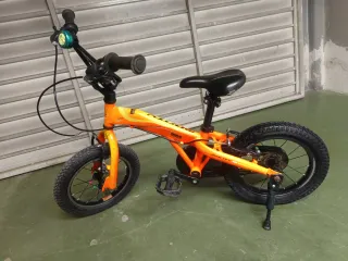 Bicicleta Monty de 14 pulgadas.