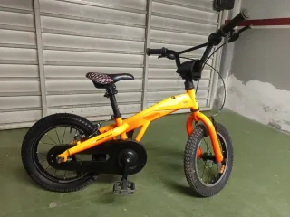 Bicicleta Monty de 14 pulgadas.