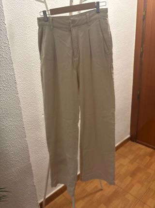 Pantalón Beige Pinzas Ancho