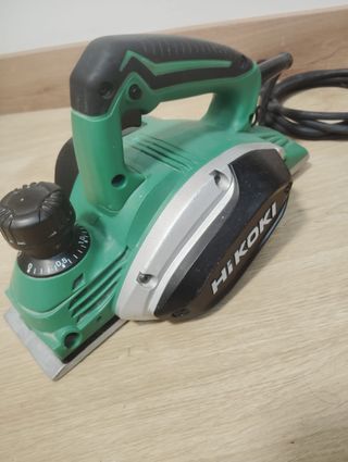 CEPILLO eléctrico Hikoki