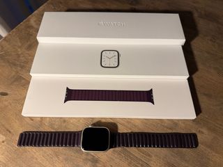 Apple Watch Series 7 - 45mm - GPS + Accessori