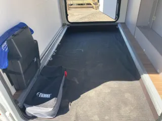 Alquiler autocaravana 6 plazas capuchina