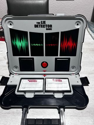 Juego Detector de Mentiras Hasbro