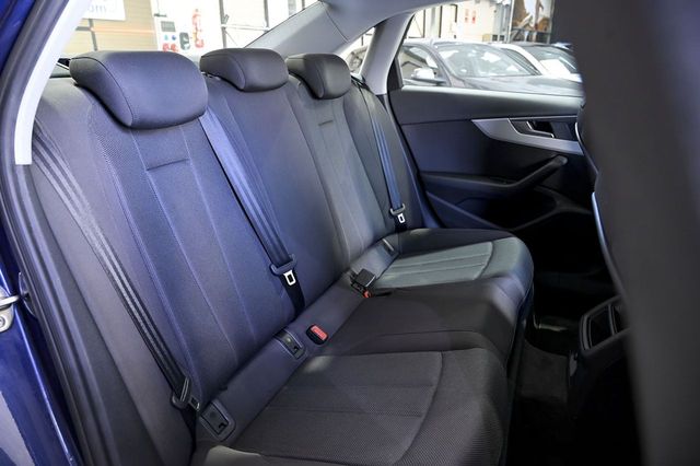 Audi A4 Advanced 30 TDI 100kW 136CV S tronic