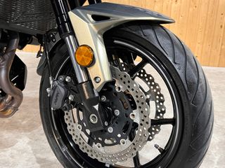 Kawasaki Versys 650 ABS Negra