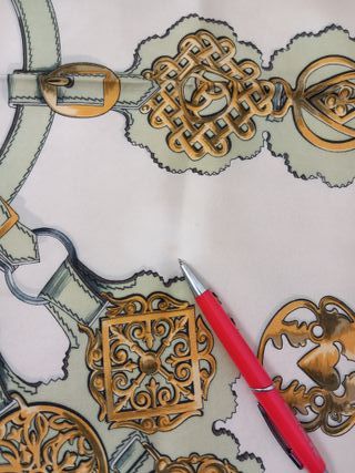 Foulard Hermès Beige e Verde Oliva