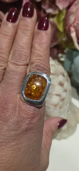 Anillo vintage de plata y ambar