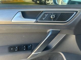 VOLKSWAGEN GOLF SPORTSVAN 1.6TDI 110CV UNICO DUEÑO