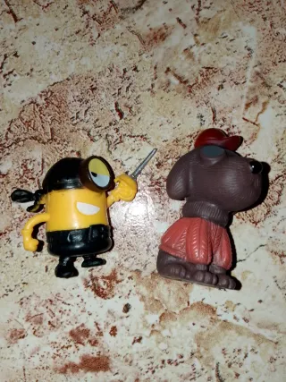 Figura PVC Minion pirata y perro con jersey de chi