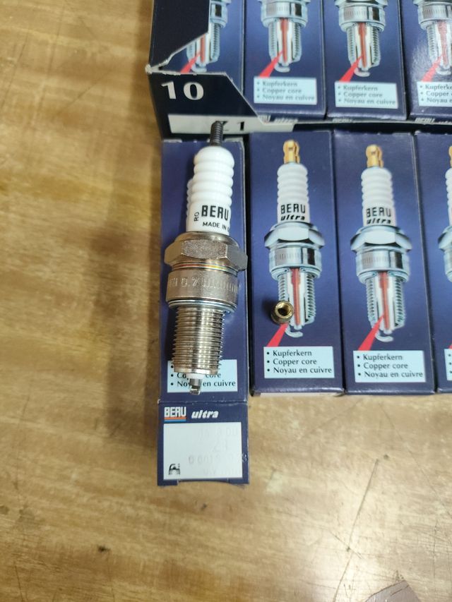 12x Velas de Ignição BERU ultra Z1 14-8 DU Novas - Clássicos