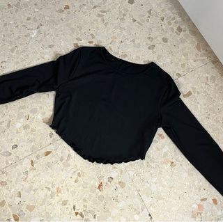 Top negro manga larga