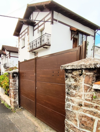 Cerramientos perimetrales y puertas motorizadas