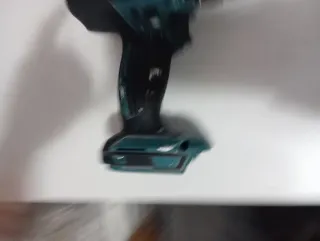 Atornilladora DHP482 a escobillas