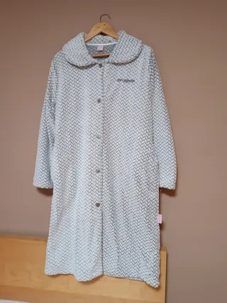 Bata de mujer de Don Algodón