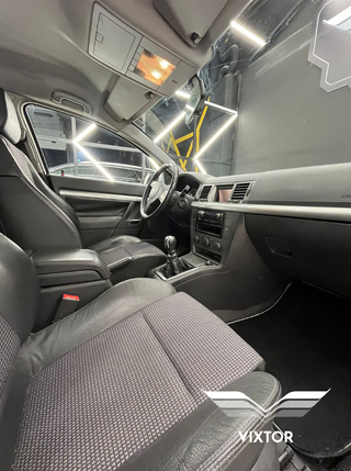 OPEL Vectra C 5p. Vectra 2.2 16v GTS