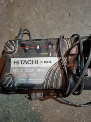 Cargador y Batería Hitachi 18V