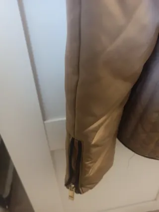 Anorak corto de mujer.