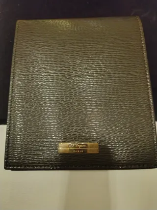 Cartera ,billetera nueva a estrena