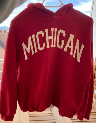 Sudadera Zara Roja Michigan