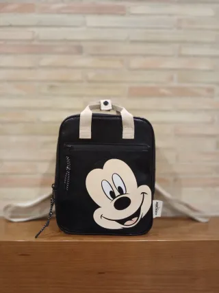 Mochila Mickey Mouse Zara Niñas. Limpia y desinfec