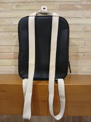 Mochila Mickey Mouse Zara Niñas. Limpia y desinfec