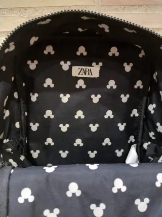 Mochila Mickey Mouse Zara Niñas. Limpia y desinfec